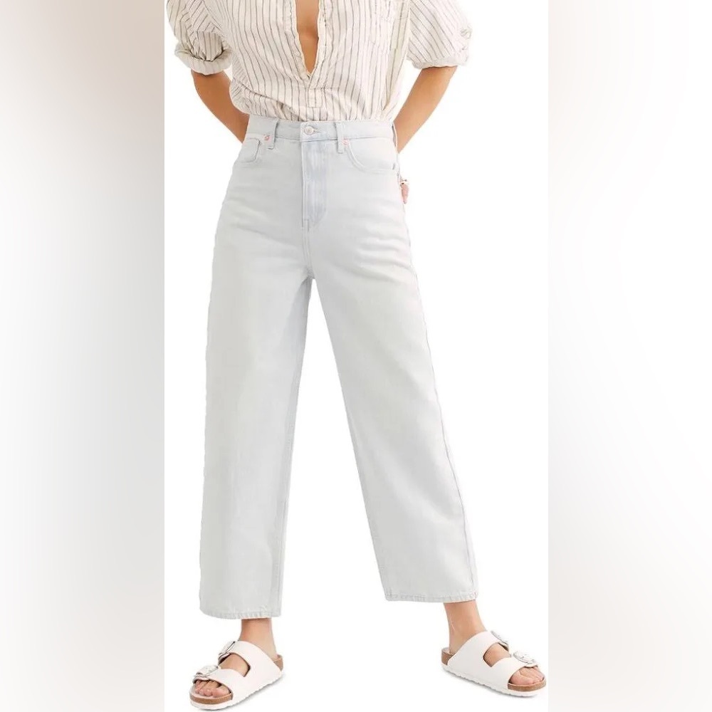 We The Free People Frank Dad Icy Light Wash 100% Cotton Cropped Barrel Jeans